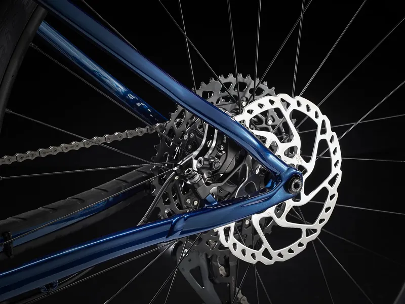 TREK Roscoe 8 Hardtail Mountain Bike in Mulsanne Blue-5